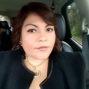 Meet your Posher, Mary marente